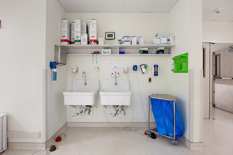 More Photos Of 3610 N University Dr, Nacogdoches Healthcare For Sale