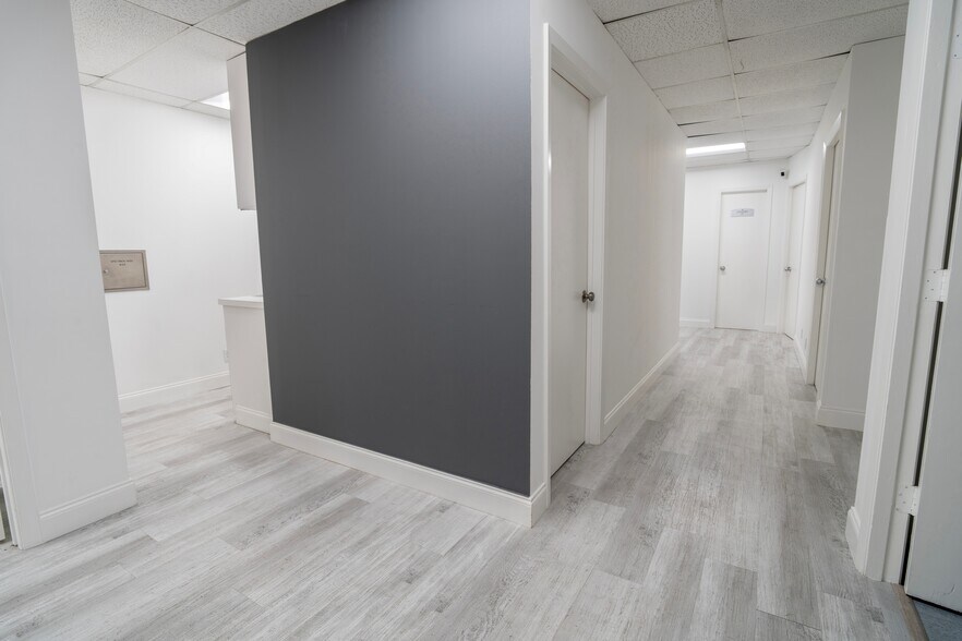 More Photos Of 11455 Fallbrook Dr, Houston Medical For Lease