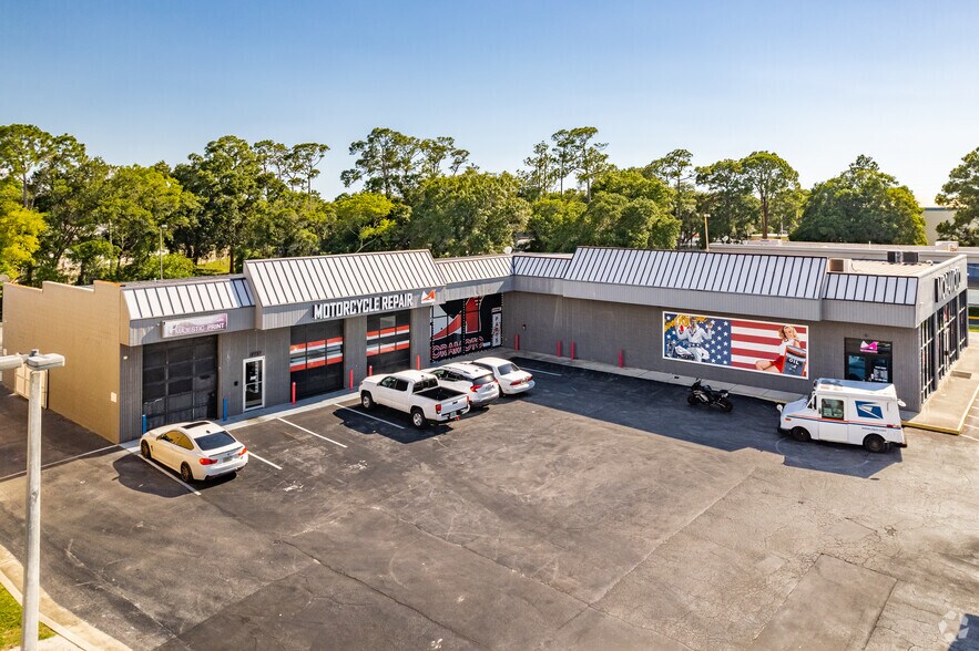 More Photos Of 7000 Park Blvd, Pinellas Park Freestanding For Lease