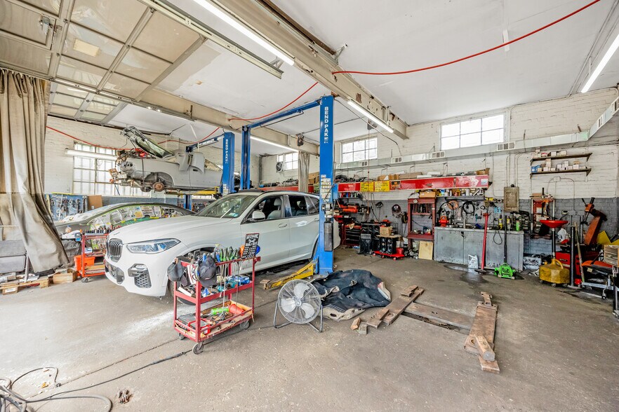 More Photos Of 11704 Sutphin Blvd, Jamaica Auto Repair For Sale