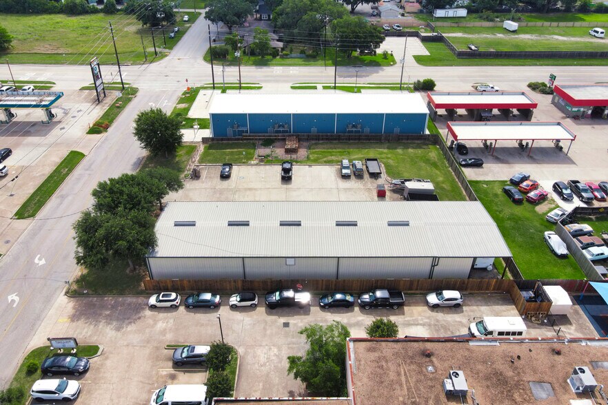 More Photos Of 5305 5th St, Katy Industrial For Sale