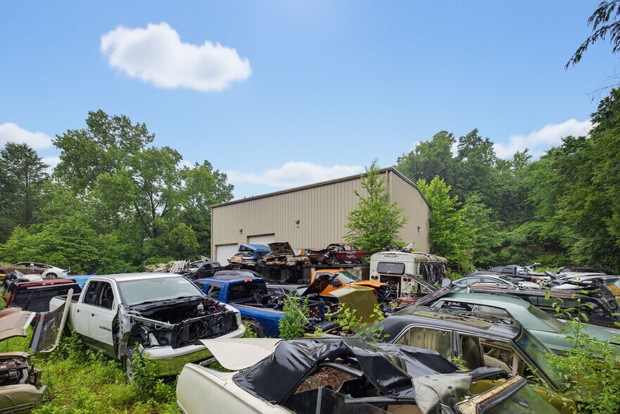 More Photos Of 428 Railroad St, Thomaston Industrial For Sale
