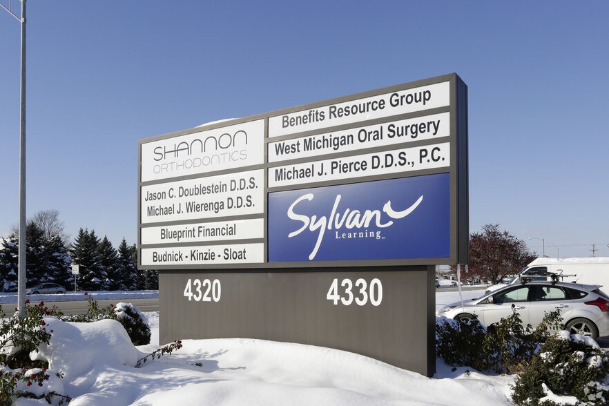 More Photos Of 4330 44th St SW, Grandville Medical For Sale