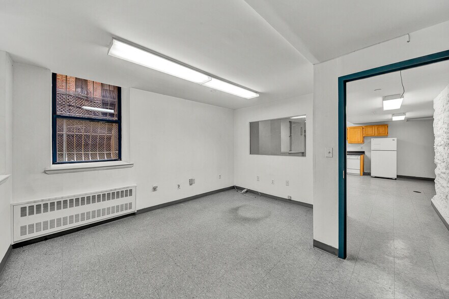 More Photos Of 218 W 113th St, New York Apartments For Lease