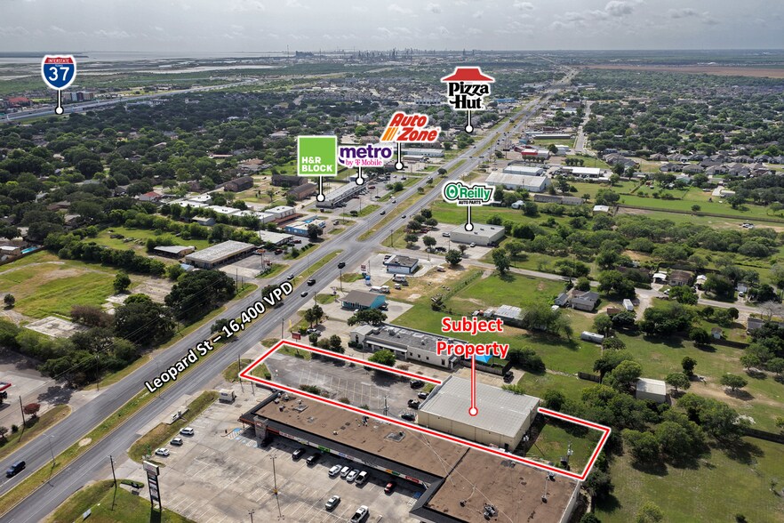 More Photos Of 11033 Leopard St, Corpus Christi Freestanding For Sale