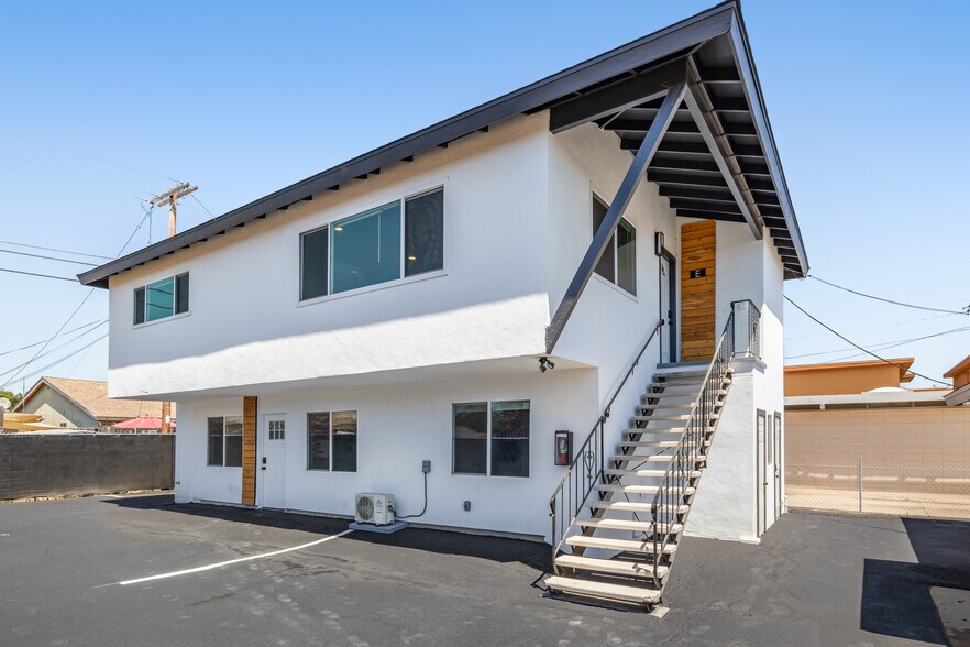 More Photos Of 569 Park Way, Chula Vista Apartments For Sale