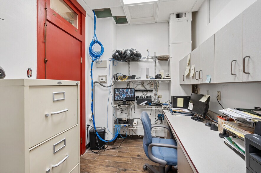 More Photos Of 3527 Washington Ave, Finleyville Freestanding For Sale