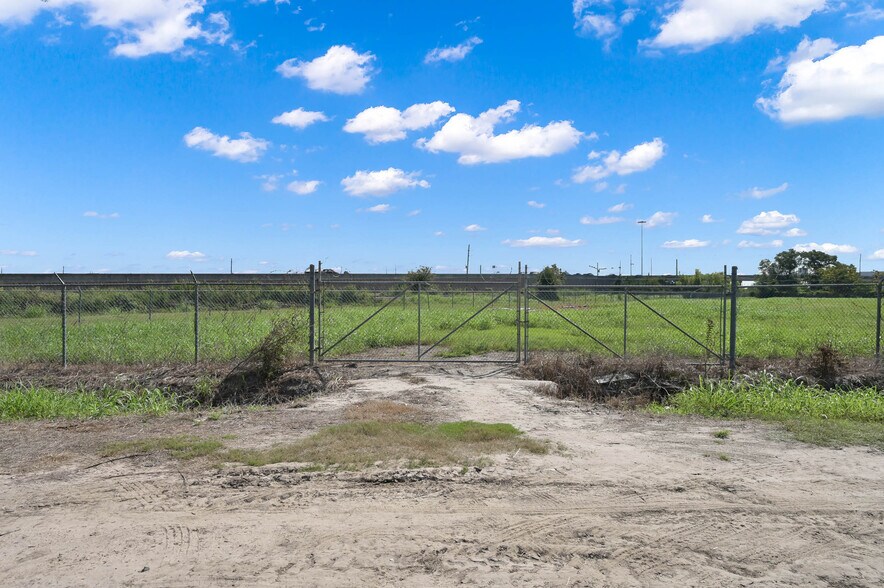 More Photos Of 0 Spring Blvd, Cypress Land For Sale