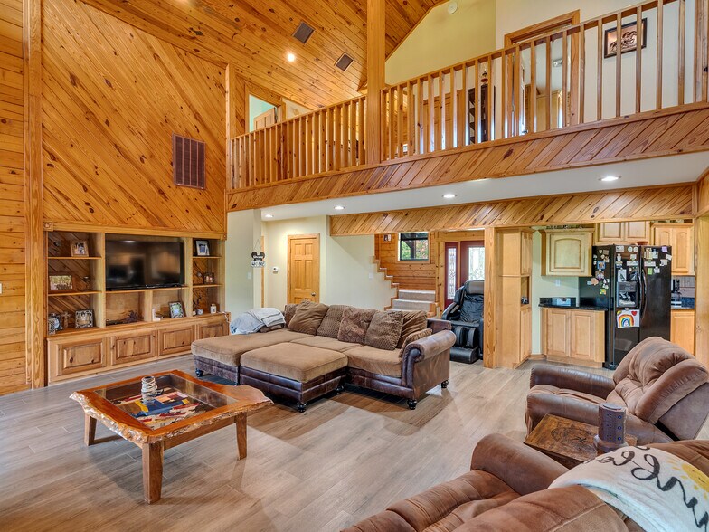 More Photos Of 325 Forest Service 217 Rd, Shepherd Specialty For Sale
