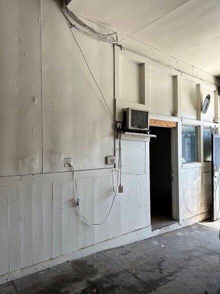 More Photos Of 1417 W Pico Blvd, Los Angeles Manufacturing For Lease
