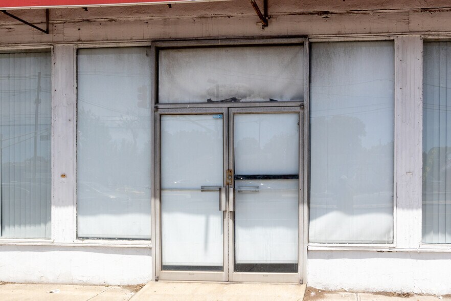 More Photos Of 1305 Saint George Ave, Roselle Storefront Retail Office For Sale