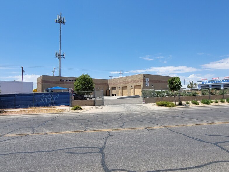 More Photos Of 801 Pendale Rd, El Paso Distribution For Sale