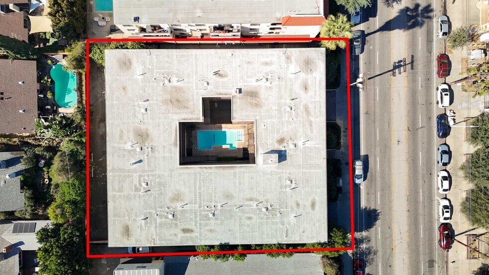 More Photos Of 15022 Vanowen St, Van Nuys Apartments For Sale