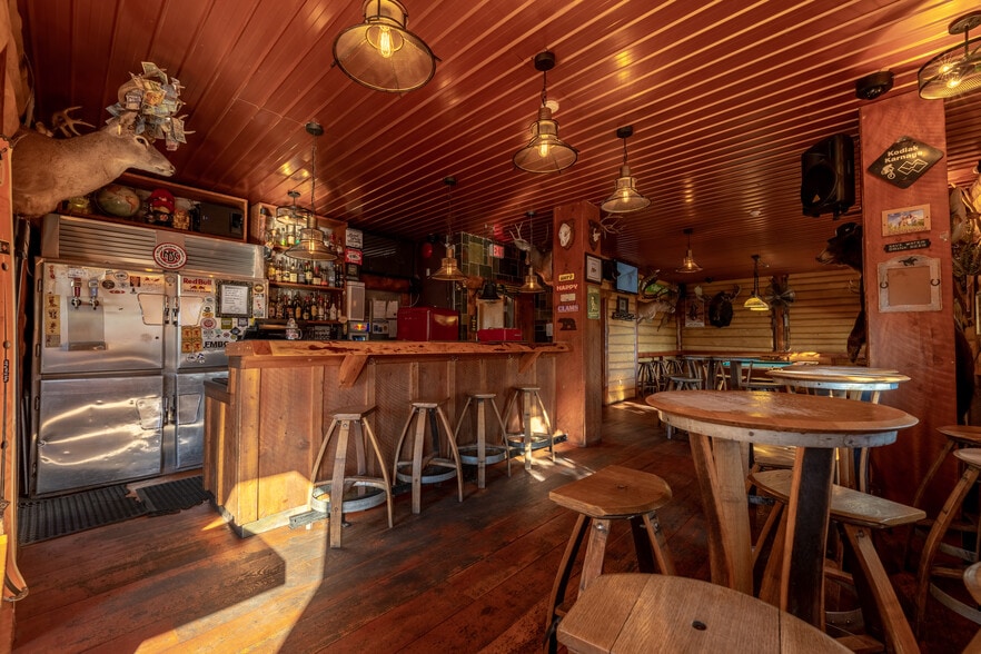 More Photos Of 892 6th Ave, Fernie Hospitality For Sale