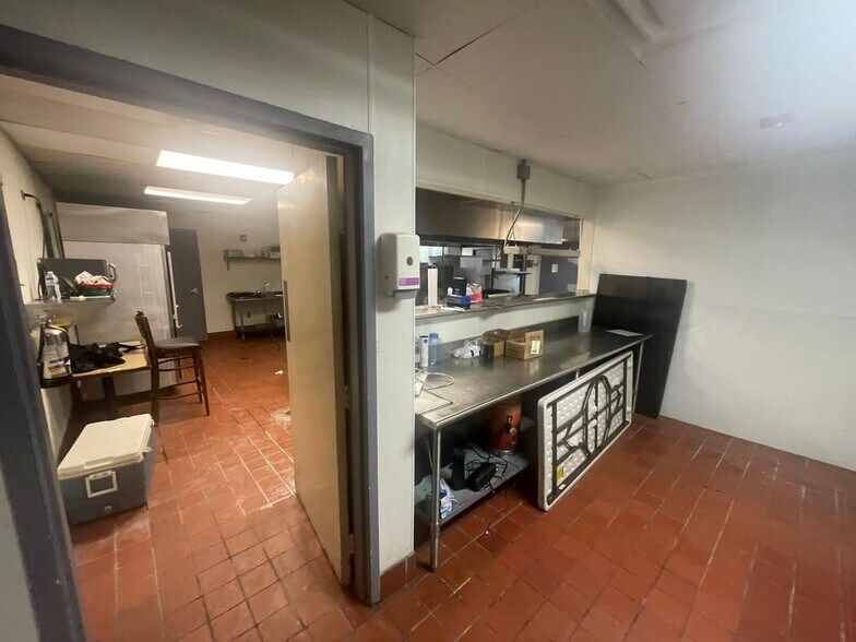 More Photos Of 1700 US-280, Phenix City Hotel For Sale