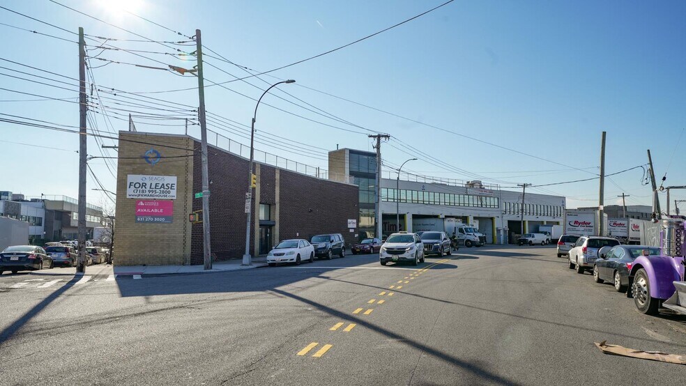 Primary Photo Of 147-35 Farmers Blvd, Jamaica Warehouse For Lease