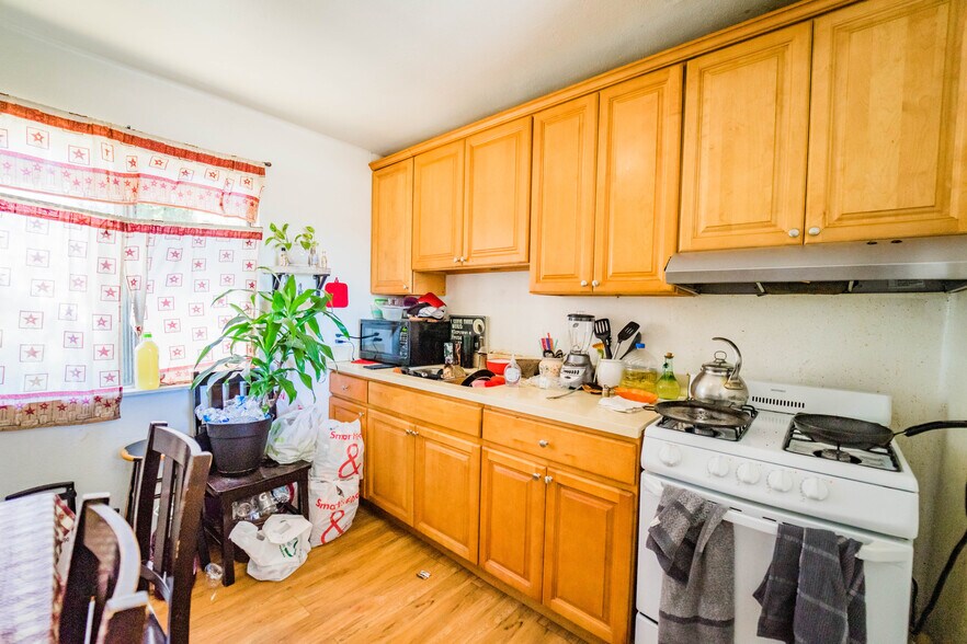 More Photos Of 9208 Harness St, Spring Valley Apartments For Sale