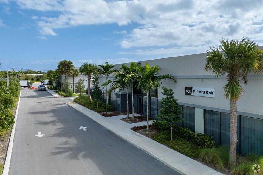 More Photos Of 3420 NW 27th Ave, Pompano Beach Unknown For Lease