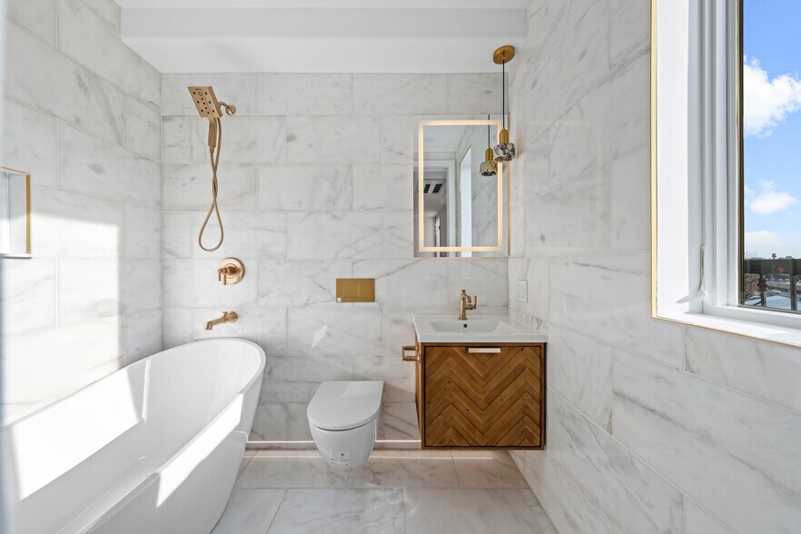 More Photos Of 41 Summit St, Brooklyn Apartments For Sale