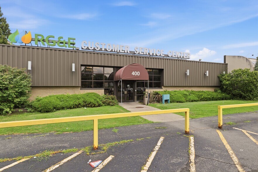 More Photos Of 400 West Ave, Rochester Flex For Sale