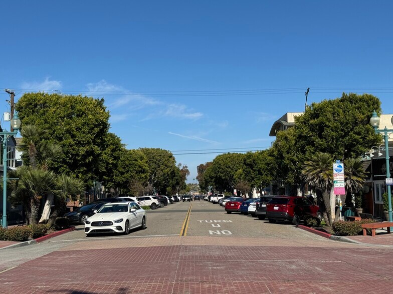 More Photos Of 147 Main St, Seal Beach Unknown For Lease