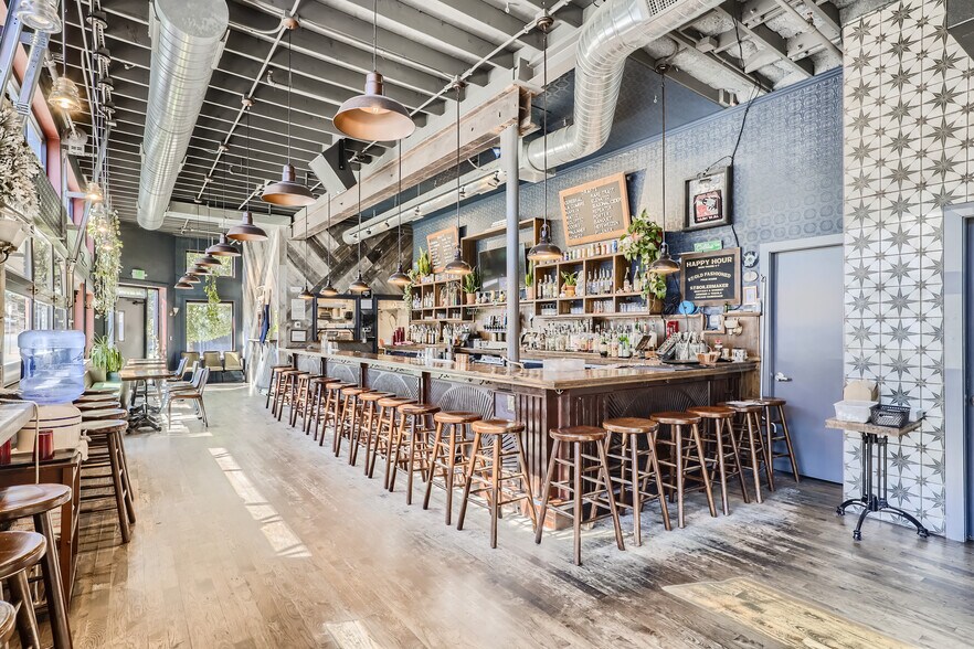 More Photos Of 3401-3421 E Colfax Ave, Denver Restaurant For Lease