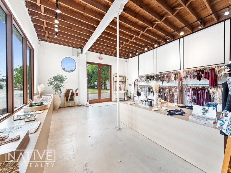More Photos Of 530 NE 13th St, Fort Lauderdale Flex For Lease