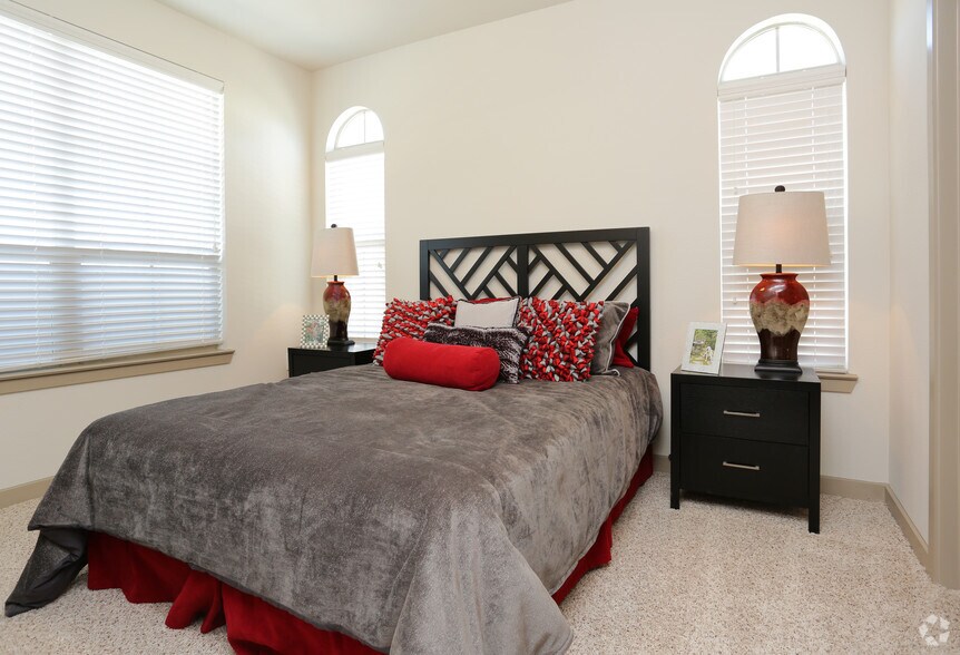 More Photos Of 1601 E Debbie Ln, Mansfield Apartments For Lease