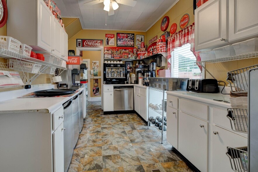More Photos Of 134 E Main St, Morehead General Retail For Sale