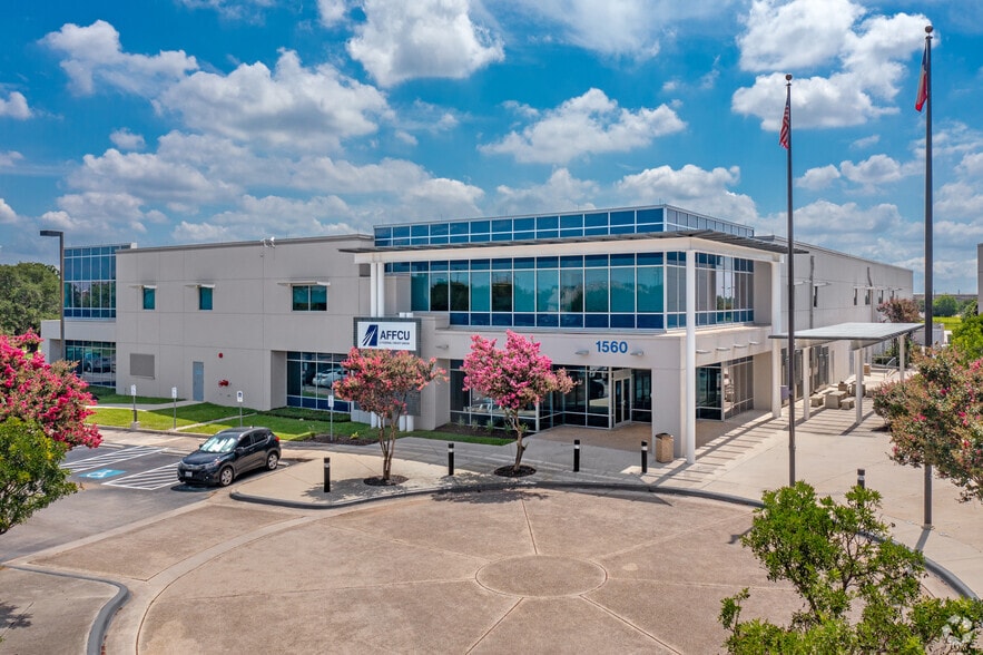 More Photos Of 1560 Cable Ranch Rd, San Antonio Flex For Sale