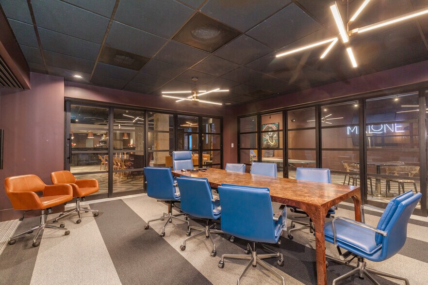 More Photos Of 2650 Locust St, Saint Louis Apartments For Lease