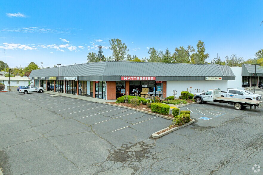 Primary Photo Of 1490 Grass Valley Hwy, Auburn Auto Repair For Sale