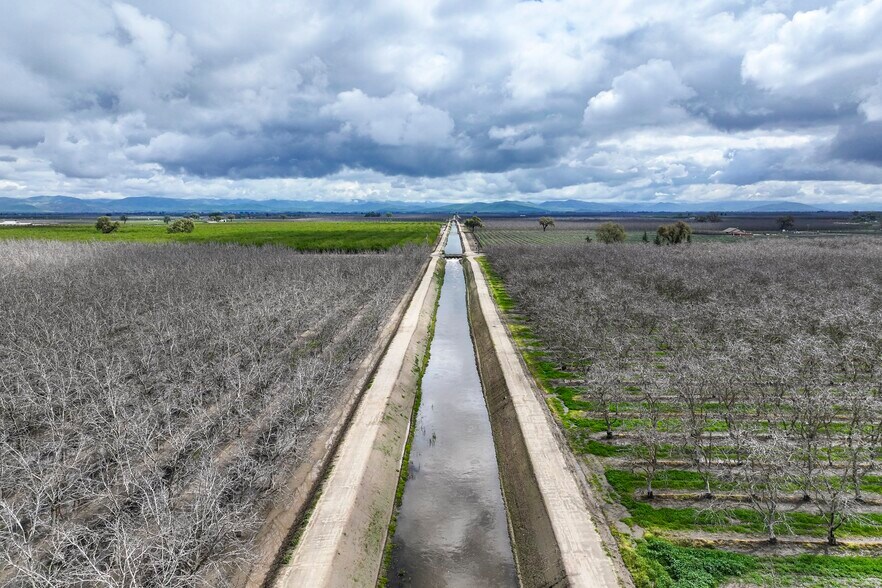 More Photos Of Road 180, Strathmore Land For Sale