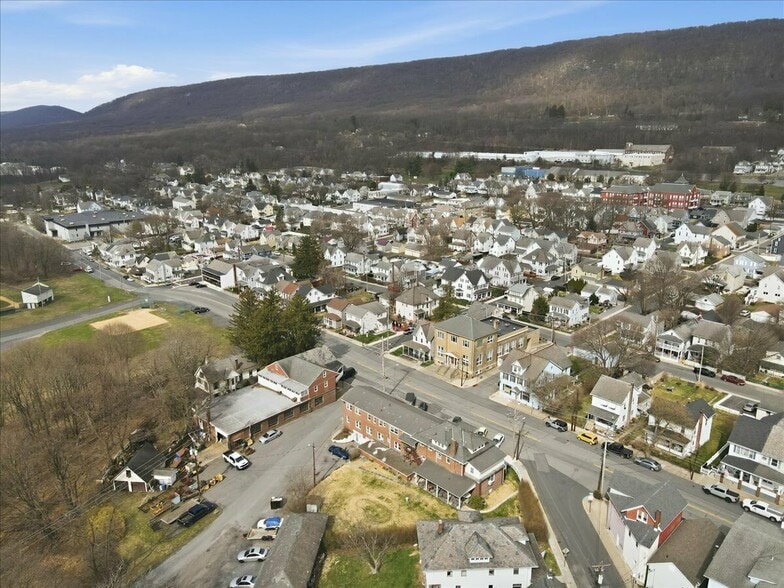 More Photos Of 306 W Main St, Pen Argyl Healthcare For Sale