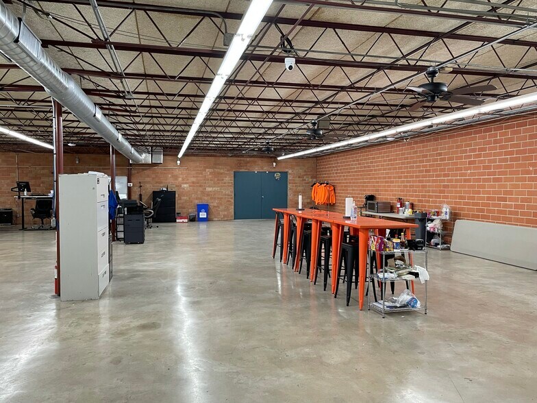 More Photos Of 1202 N Flores St, San Antonio Loft Creative Space For Sale