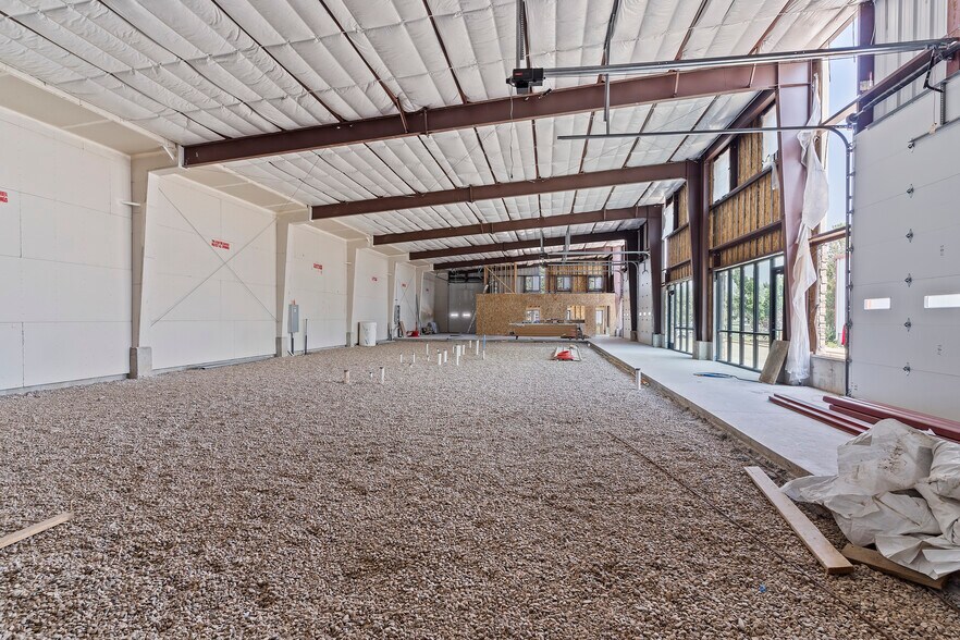 More Photos Of 1938 W 3350 S, Roy Manufacturing For Lease