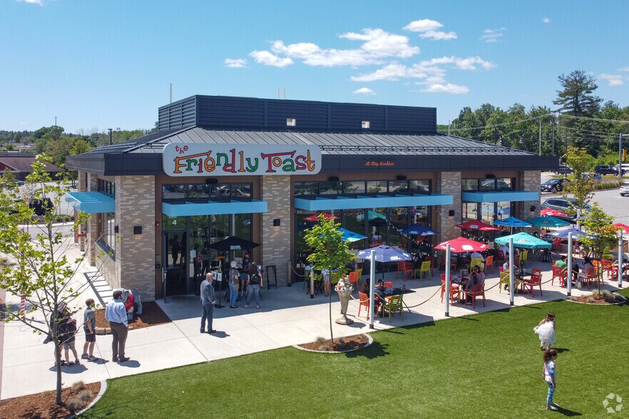 Primary Photo Of 4 Main St, Bedford Restaurant For Sale