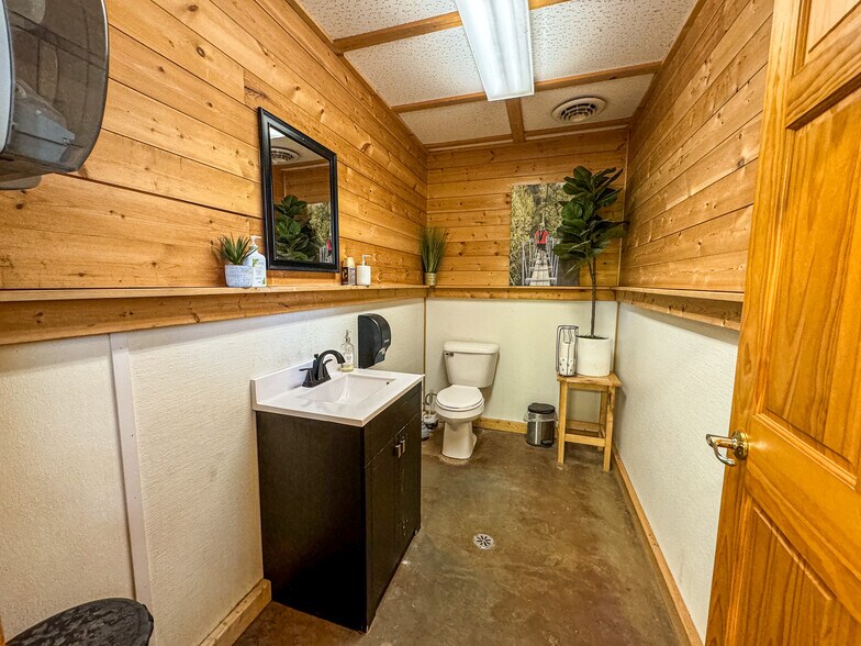 More Photos Of 7849 US Highway 51, Minocqua Sports And Entertainment For Sale