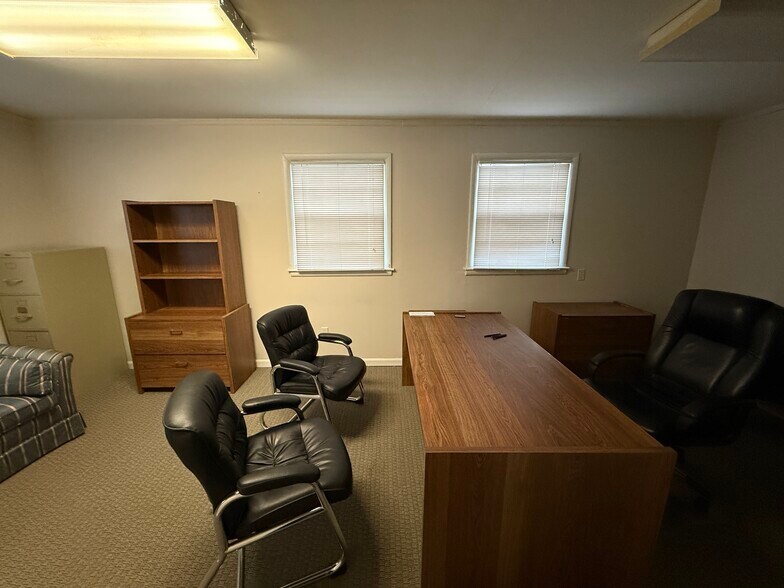 More Photos Of 4947 William Arnold Rd, Memphis Freestanding For Sale