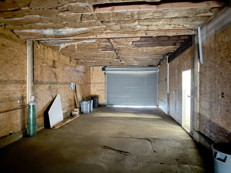 More Photos Of 4641 Telegraph Rd, Los Angeles Manufacturing For Sale