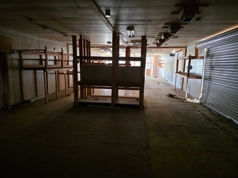 More Photos Of 4742 Blountstown Hwy, Tallahassee Office For Lease