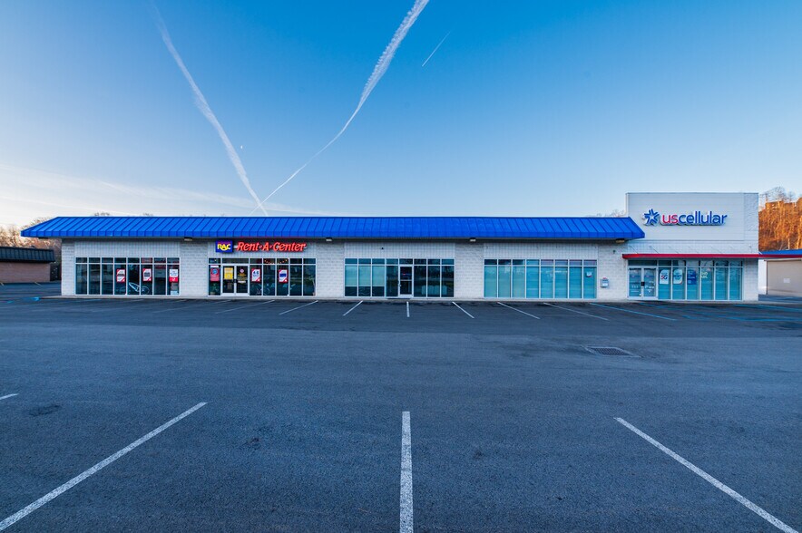 More Photos Of 1451 Earl L Core Rd, Morgantown Storefront Retail Office For Lease