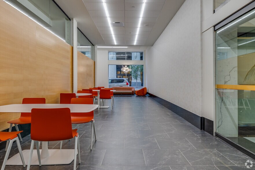 More Photos Of 321 S Boston Ave, Tulsa Office For Lease