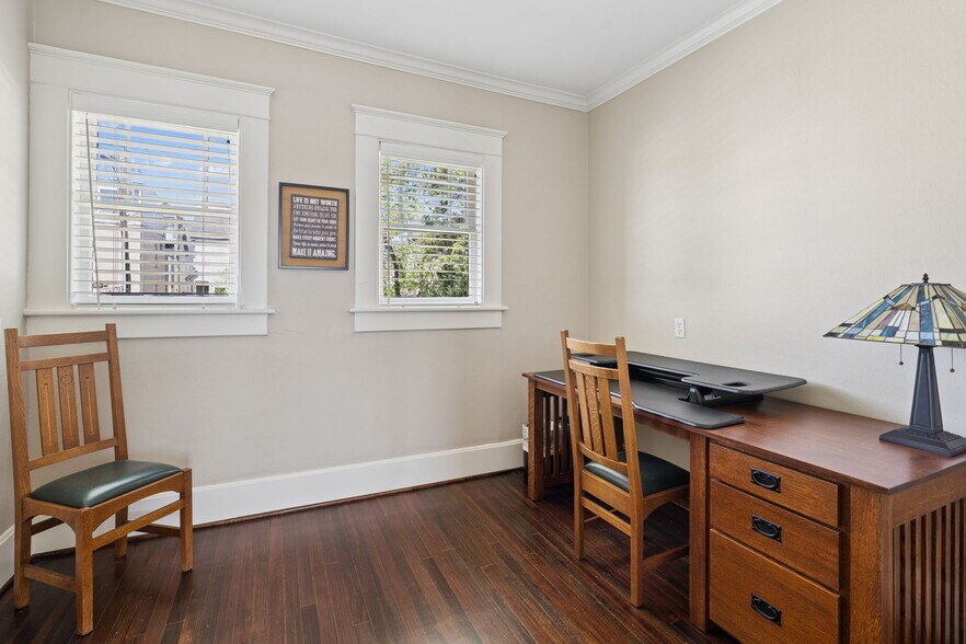 More Photos Of 4112 Swiss Ave, Dallas Office For Sale