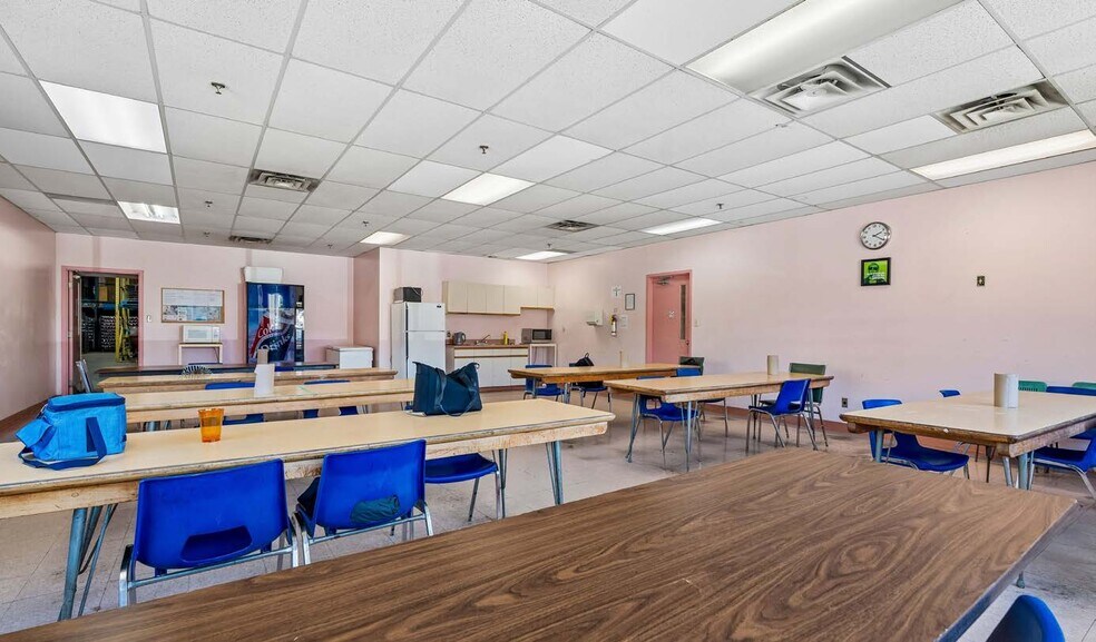 More Photos Of 30 Dovedale Ct, Toronto Warehouse For Sale
