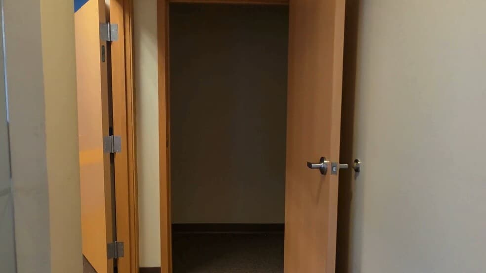 Primary Photo Of 125 W Exchange Pl, Kalamazoo Medical For Lease