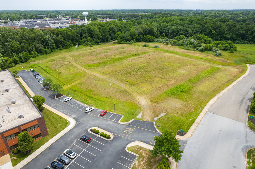 Primary Photo Of 500 Biddle Ave, Newark Office For Sale