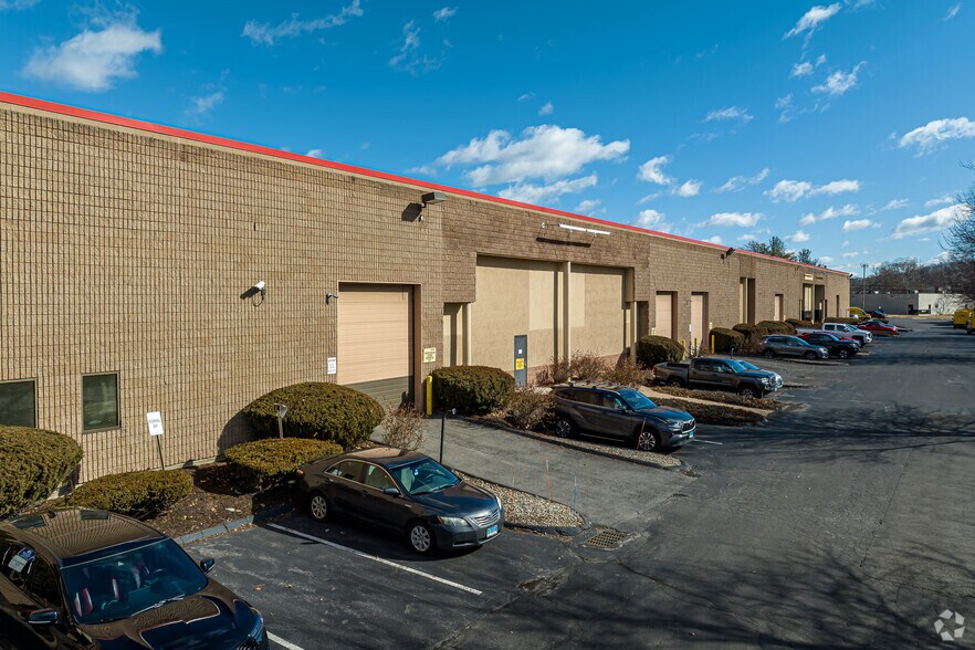 More Photos Of 141 South St, West Hartford Light Manufacturing For Lease