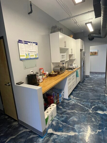 More Photos Of 3980 S Kalamath St, Englewood Warehouse For Sale