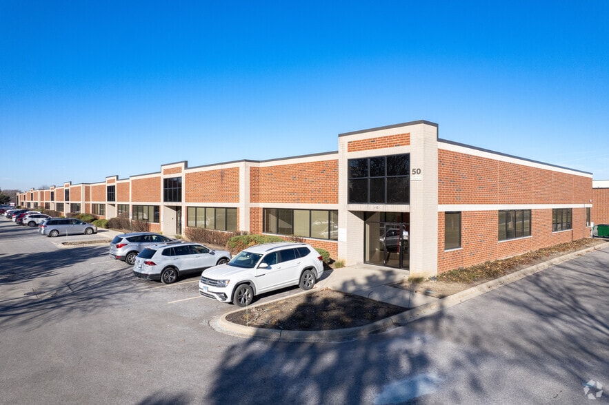 More Photos Of 100 N Fairway Dr, Vernon Hills Unknown For Lease